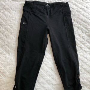 Athleta black crops with side pocket